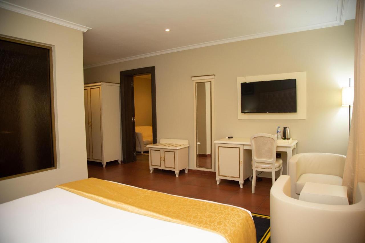 Oak Haven Hotel & Suites Port Harcourt Exterior foto