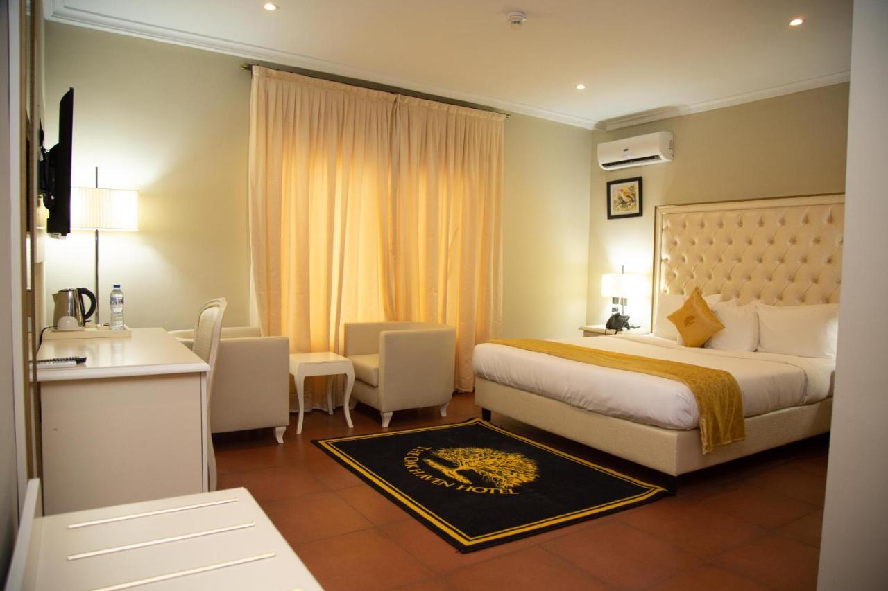 Oak Haven Hotel & Suites Port Harcourt Exterior foto